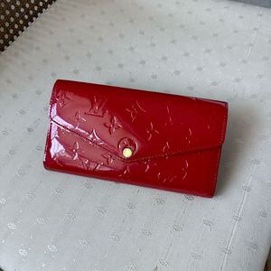 Louis Vuitton Red Sarah Wallet Vernis Patent Leather